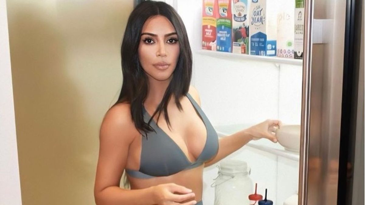 Kim Kardashian responde a las críticas sobre su nevera vacía enseñando su espectacular cocina