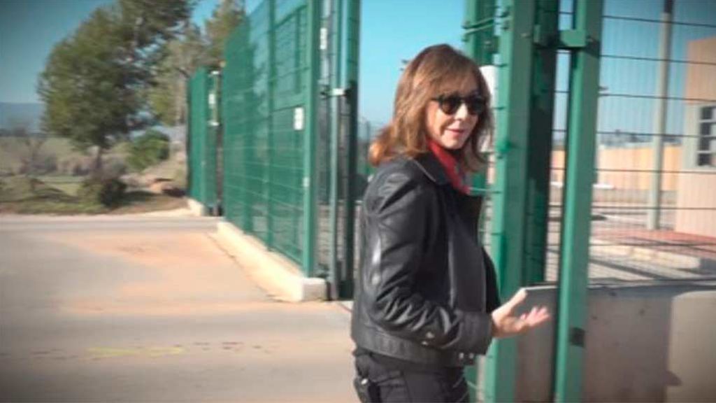 Ana Rosa llegando a Lledoners Ana Rosa llegando a Lledoners