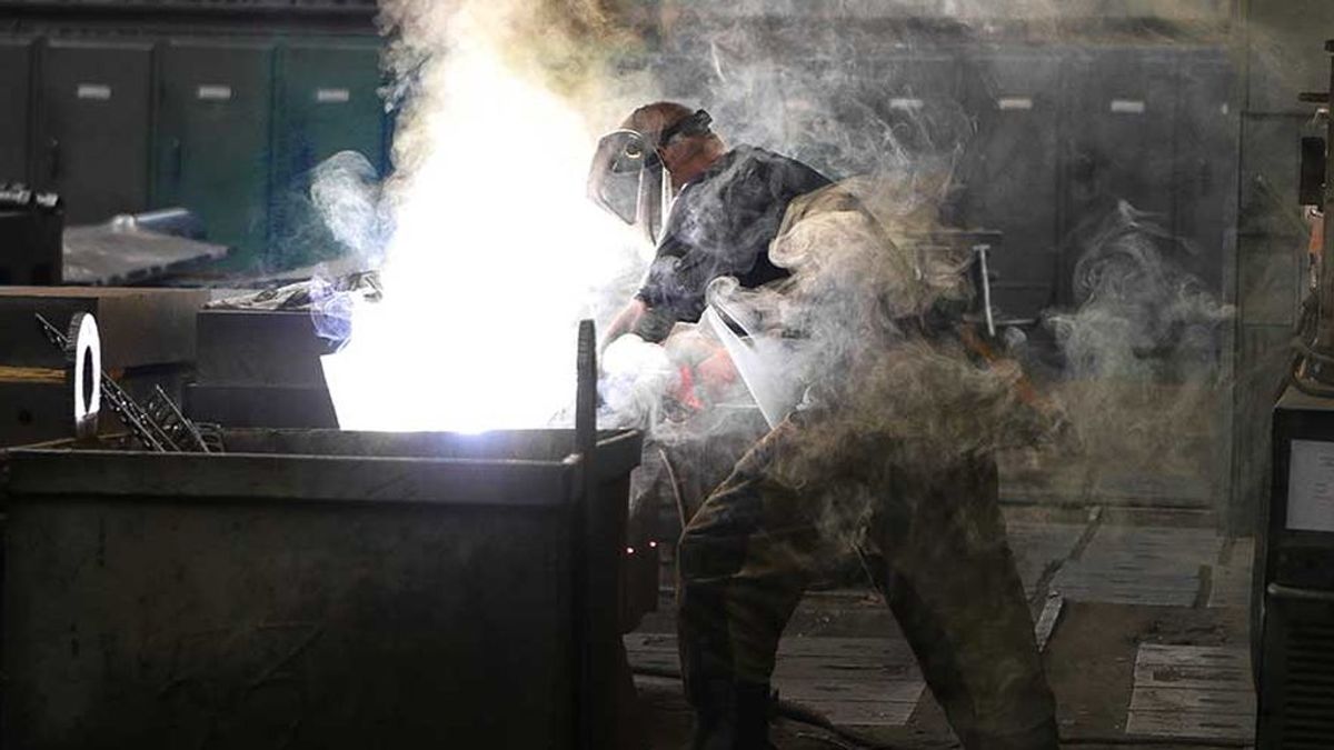La producción industrial cae en noviembre tras dos meses de subidas La producción industrial cae en noviembre tras dos meses de subidas
