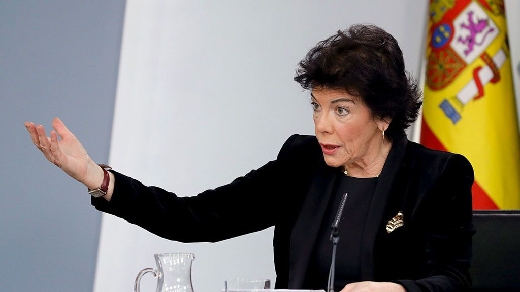 Isabel Celaá deja la portavocía del Gobierno pero mantiene la cartera de Educación Isabel Celaá deja la portavocía del Gobierno pero mantiene la cartera de Educación