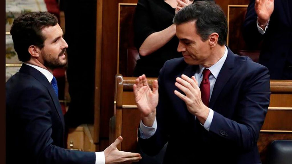El PP se rearma para hacer una oposición frontal a Sánchez mientras los barones reclaman "moderación" El PP se rearma para hacer una oposición frontal a Sánchez mientras los barones reclaman "moderación"