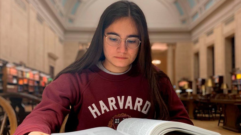 Paula Leyes: la española por la que se pelean las mejores universidades del mundo Paula Leyes: la española por la que se pelean las mejores universidades del mundo