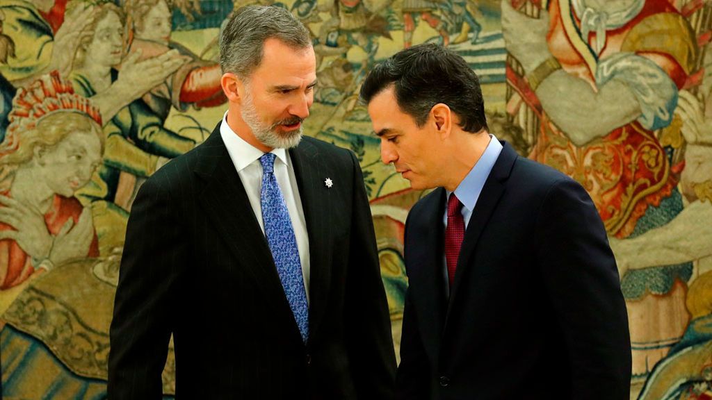 El nuevo Gobierno se presenta ante el "ciudadano Borbón" por teléfono y con todo ya anunciado El nuevo Gobierno se presenta ante el "ciudadano Borbón" por teléfono y con todo ya anunciado