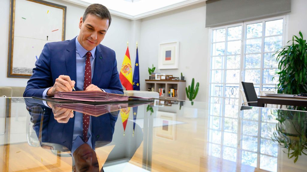 Sánchez firma los nombramientos Sánchez firma los nombramientos