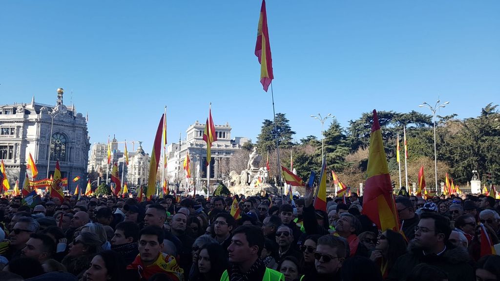 VOX se manifiesta contra el Gobierno de Sánchez VOX se manifiesta contra el Gobierno de Sánchez