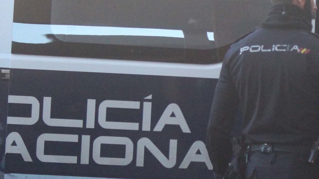 Detenido por intentar robar en un supermercado a punta de cuchillo en el centro de Madrid Detenido por intentar robar en un supermercado a punta de cuchillo en el centro de Madrid