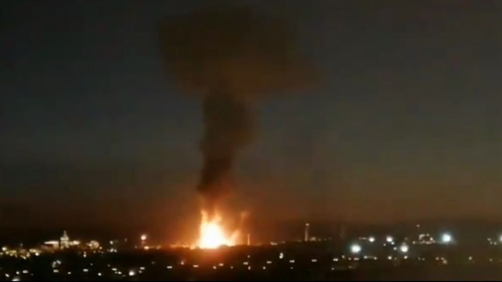 Tremenda explosión en una fábrica de petroquímica de Tarragona