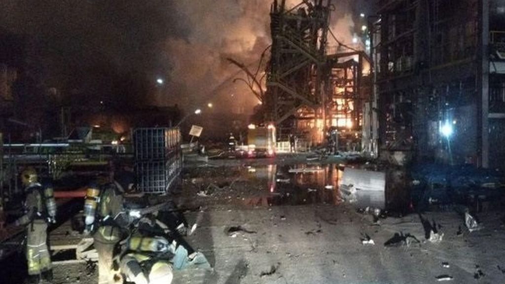 Fallece el herido crítico de la explosión en Tarragona de una planta petroquímica