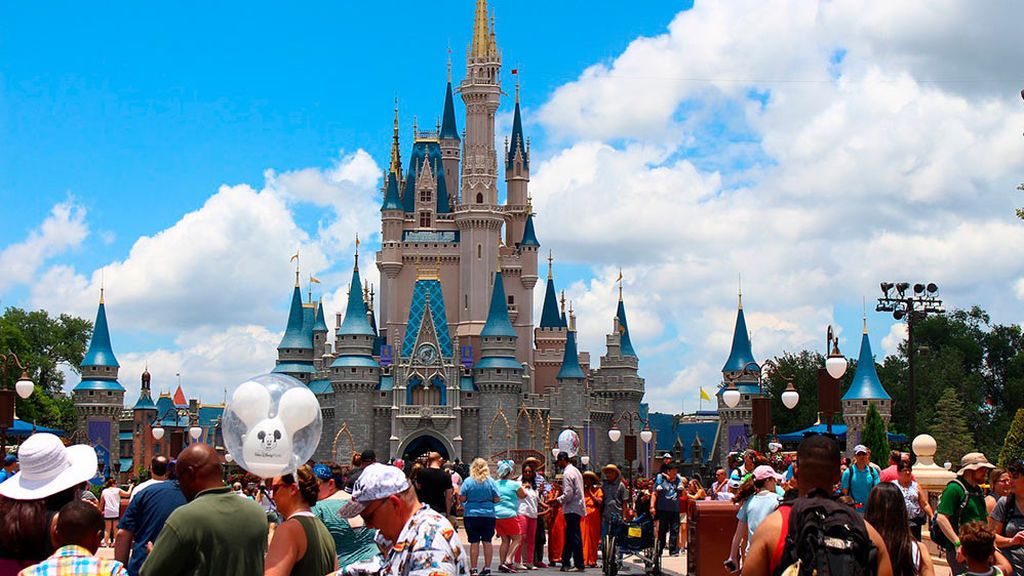 Un hombre mata a su mujer y a sus tres hijos en una vivienda de una urbanización de Disney en Estados Unidos Un hombre mata a su mujer y a sus tres hijos en una vivienda de una urbanización de Disney en Estados Unidos