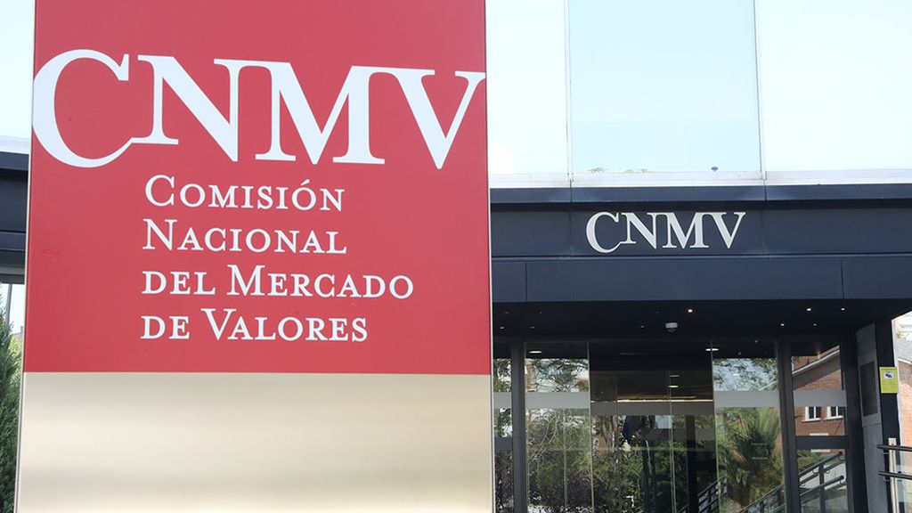La CNMV pedirá que las cotizadas actúen ante casos de corrupción sin esperar a la apertura de juicio La CNMV pedirá que las cotizadas actúen ante casos de corrupción sin esperar a la apertura de juicio