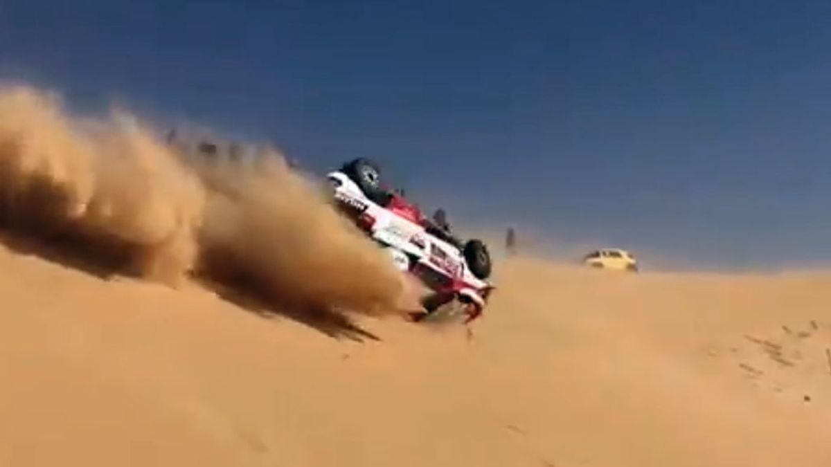 Fernando Alonso sufre un grave accidente en el inicio de la décima etapa del Dakar