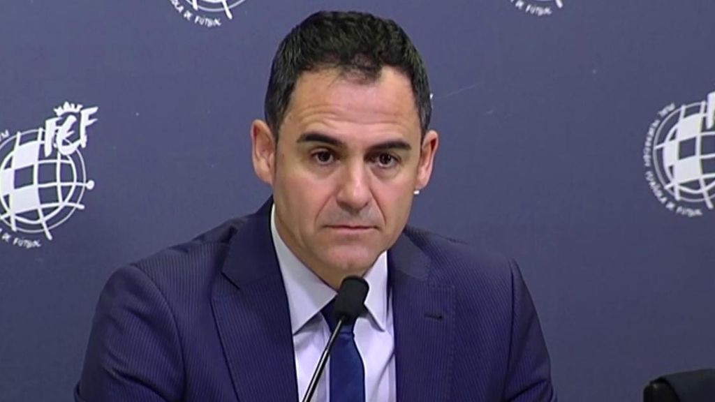 Velasco Carballo saca pecho por el VAR: "Se han corregido 150 errores entre Primera y Segunda División" Velasco Carballo saca pecho por el VAR: "Se han corregido 150 errores entre Primera y Segunda División"