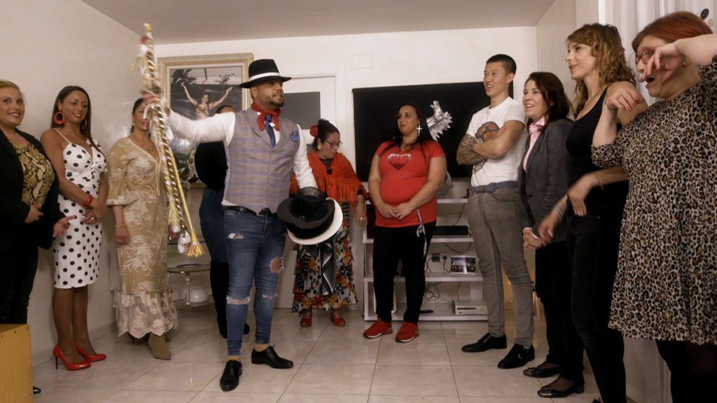 Miguel llena su casa de familiares y amigos en un fin de fiesta muy gitano