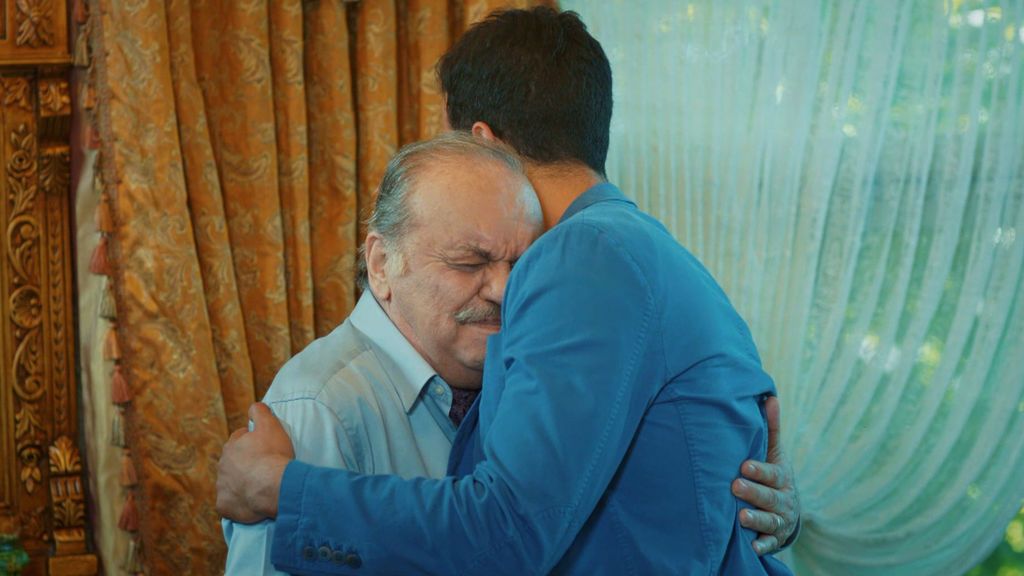Ömer se reconcilia con su abuelo