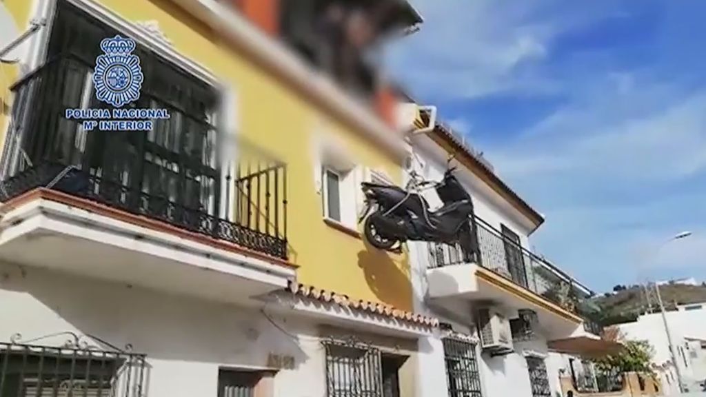 Rescatan una moto robada desde las alturas
