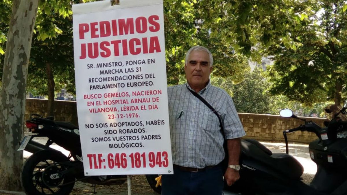 Francisco y Rafaela, nueve años buscando a sus 'bebés robados': "No perdemos la ilusión" Francisco y Rafaela, nueve años buscando a sus 'bebés robados': "No perdemos la ilusión"