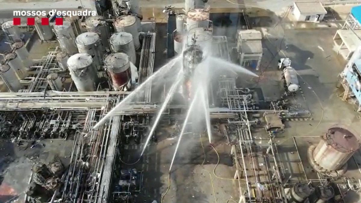 La reducción de plantilla, uno de los motivos de la explosión de la planta química de Tarragona según CC.OO. La reducción de plantilla, uno de los motivos de la explosión de la planta química de Tarragona según CC.OO.