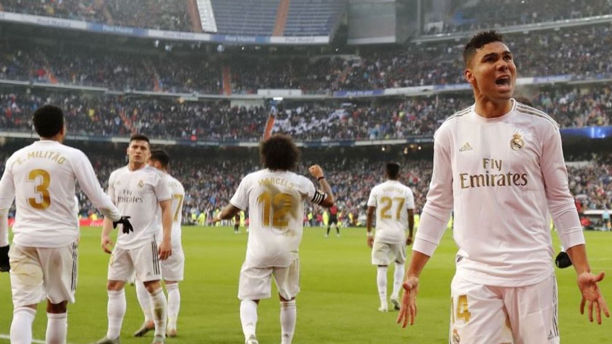 Casemiro resuelve ante el Sevilla para meter presión al Barça (2-1) Casemiro resuelve ante el Sevilla para meter presión al Barça (2-1)