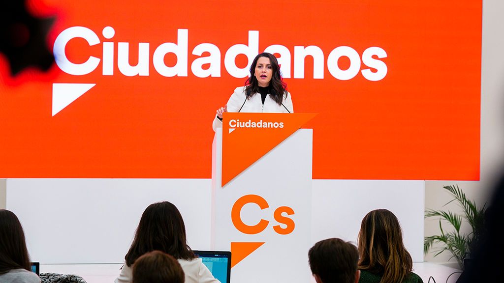 El borrador de los nuevos estatutos de C’s plantea que la militancia pueda destituir a su ejecutiva El borrador de los nuevos estatutos de C’s plantea que la militancia pueda destituir a su ejecutiva