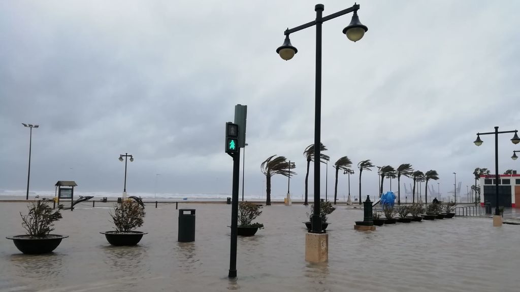 playa de la Malvarrosa, valencia