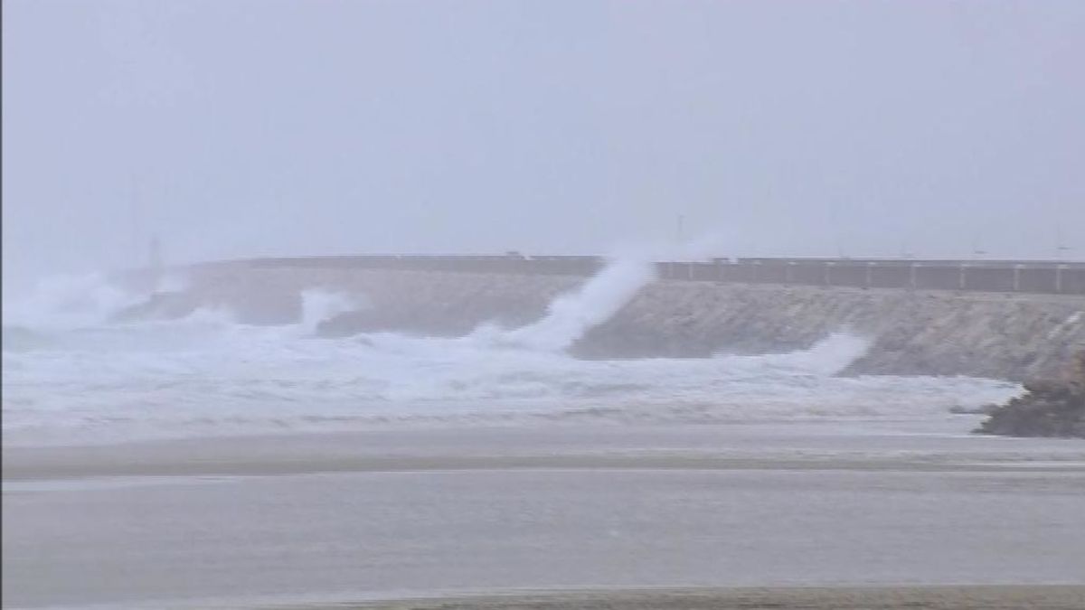 El temporal 'Gloria' rompe el récord con una ola de 8,44 metros en la boya de Valencia El temporal 'Gloria' rompe el récord con una ola de 8,44 metros en la boya de Valencia