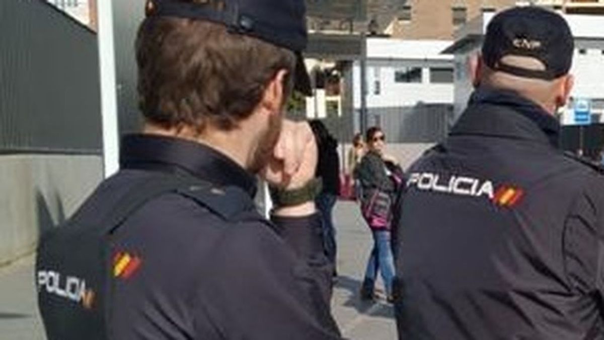Detenida en Murcia una mujer por apuñalar en el cuello a su vecina