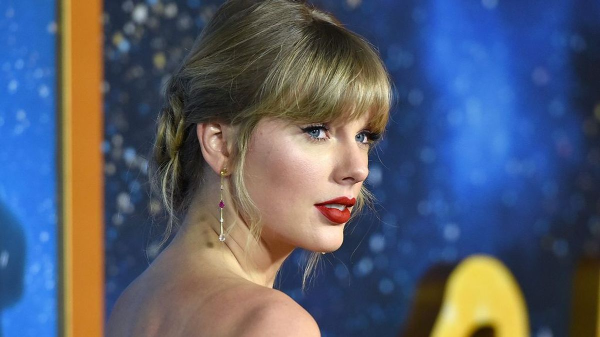 Taylor Swift confiesa que su madre pacede un tumor cerebral: "No sabemos que va a pasar"