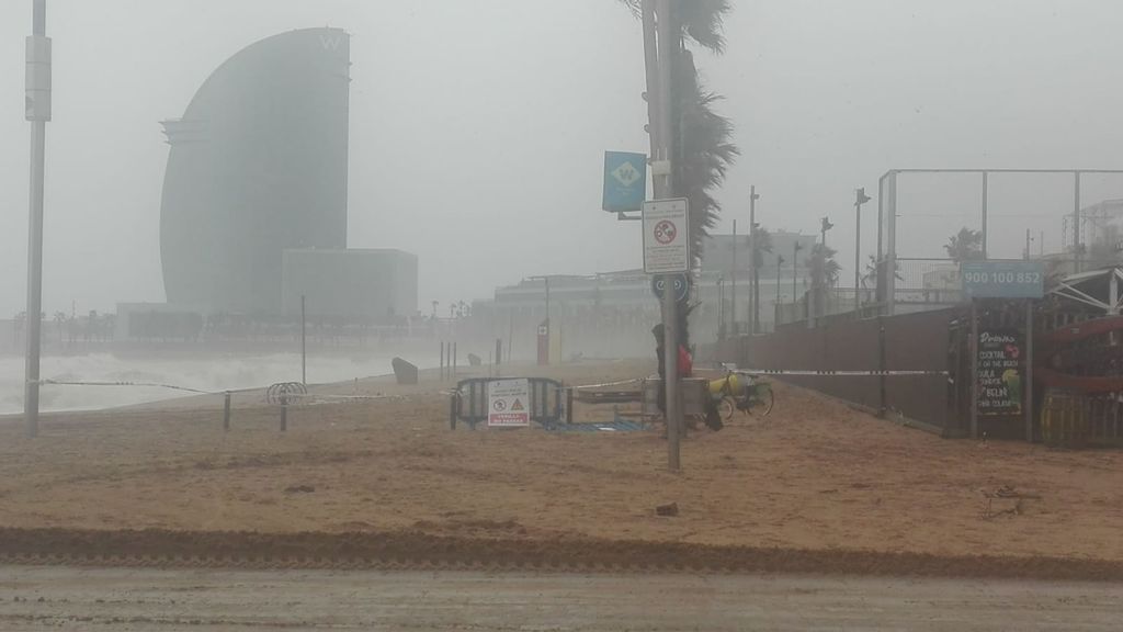 Imagen de la playa de la Barceloneta