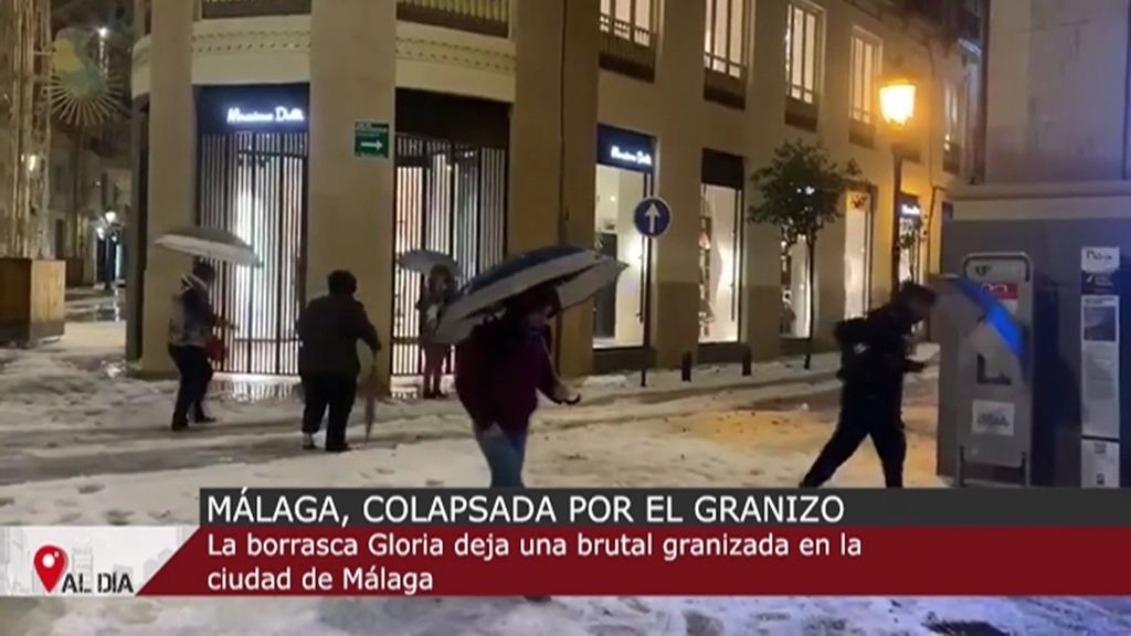 Lo nunca visto: Málaga, cubierta por un manto blanco de granizo