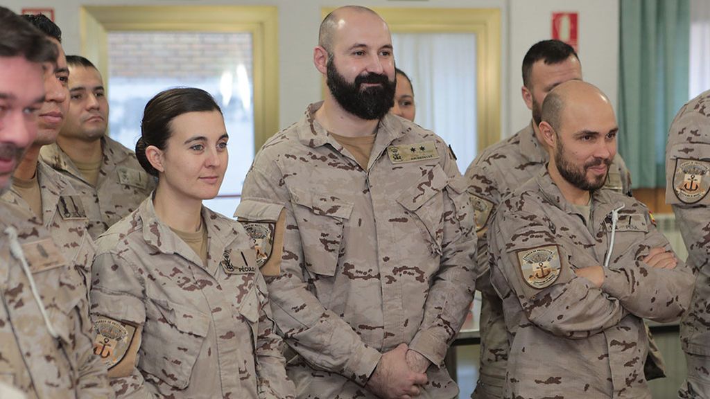 Defensa estudia reinsertar a militares de más de 45 años en tareas hasta ahora externalizadas Defensa estudia reinsertar a militares de más de 45 años en tareas hasta ahora externalizadas