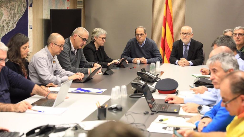 Llamada de Sánchez a Torra: el presidente catalán pide resolver "los déficits estructurales" de Cataluña Llamada de Sánchez a Torra: el presidente catalán pide resolver "los déficits estructurales" de Cataluña