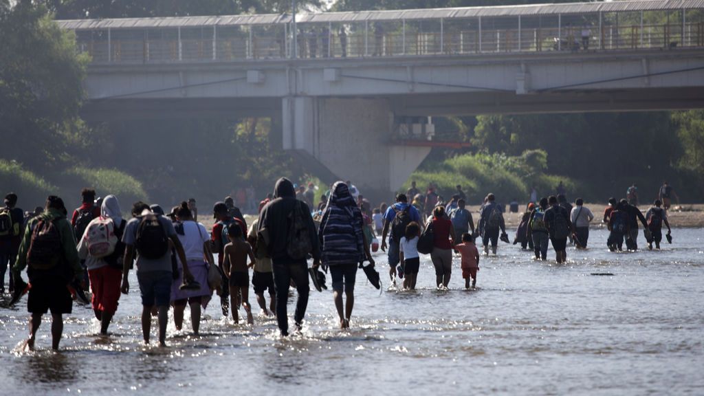 México rescata a más de 2.000 migrantes de origen centroamericano en un día México rescata a más de 2.000 migrantes de origen centroamericano en un día
