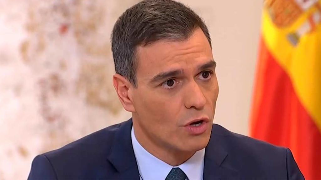 La Junta Electoral Central multa al presidente Pedro Sánchez por hacer campaña desde Moncloa La Junta Electoral Central multa al presidente Pedro Sánchez por hacer campaña desde Moncloa