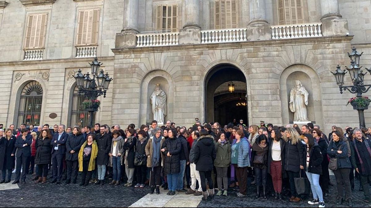 Emotivo homenaje en el Ayuntamiento de Barcelona al periodista asesinado