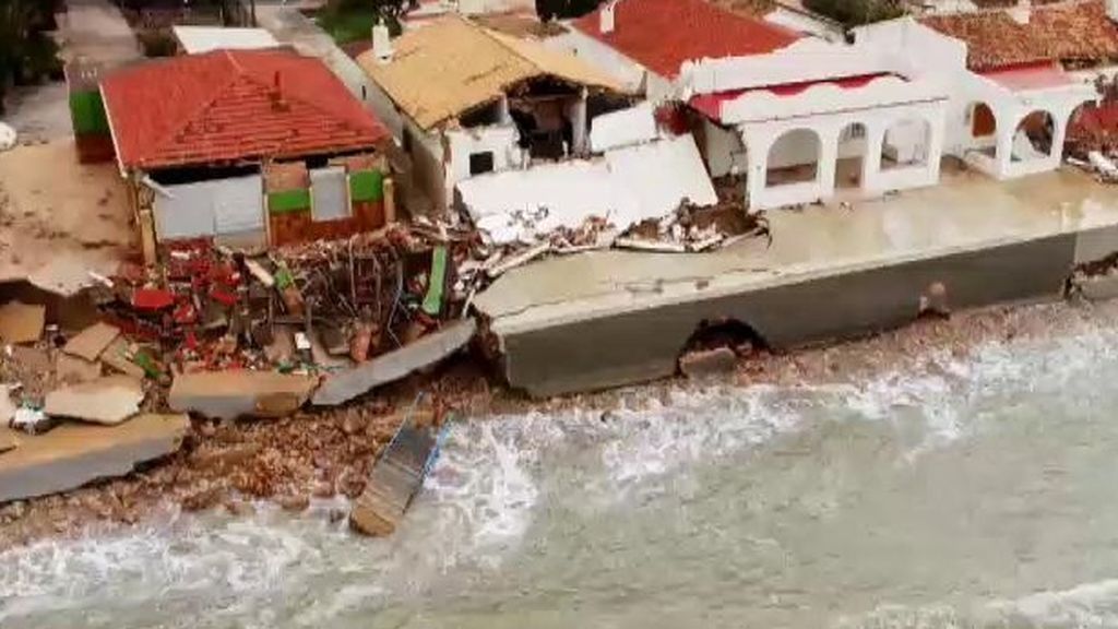 Los destrozos de Gloria, desde el aire: litoral devastado y fachadas rotas en el mar