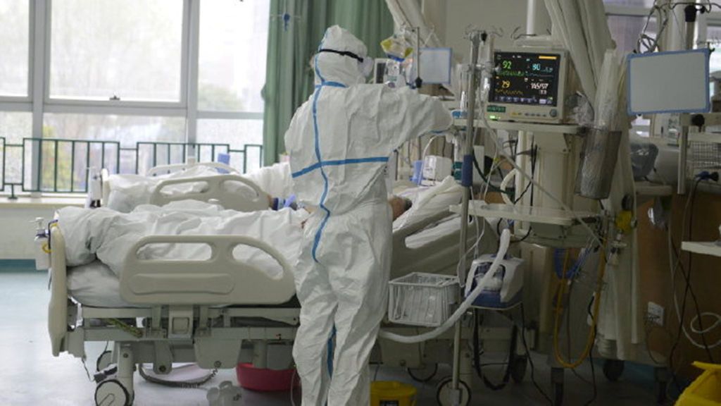 Hombre, mayor de 60 años y enfermo: el perfil de la víctima del coronavirus Hombre, mayor de 60 años y enfermo: el perfil de la víctima del coronavirus