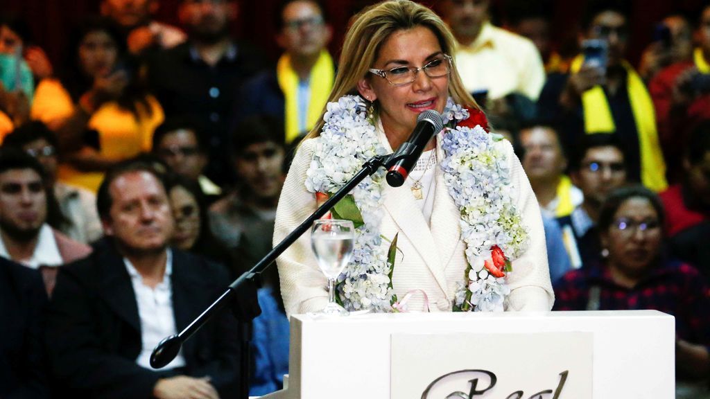 Jeanine Áñez anuncia su candidatura a las generales tras romper relaciones con Cuba Jeanine Áñez anuncia su candidatura a las generales tras romper relaciones con Cuba