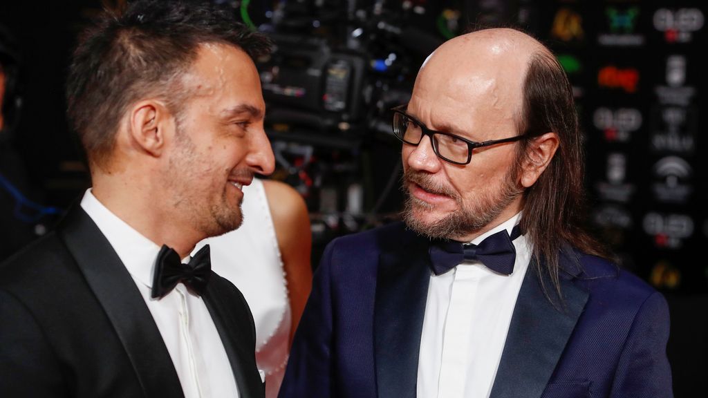 Alejandro Amenabar y Santiago Segura en la alfombra roja de los Premios Goya 2020
