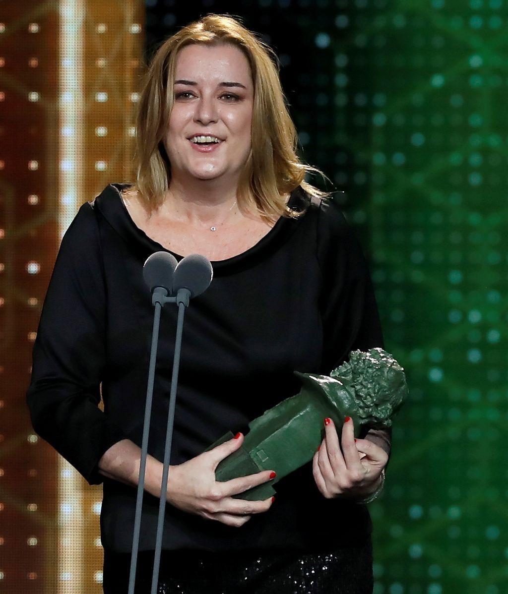 Carla Pérez recibe el Goya a la Mejor dirección de producción por su trabajo en 'Mientras dure la guerra'