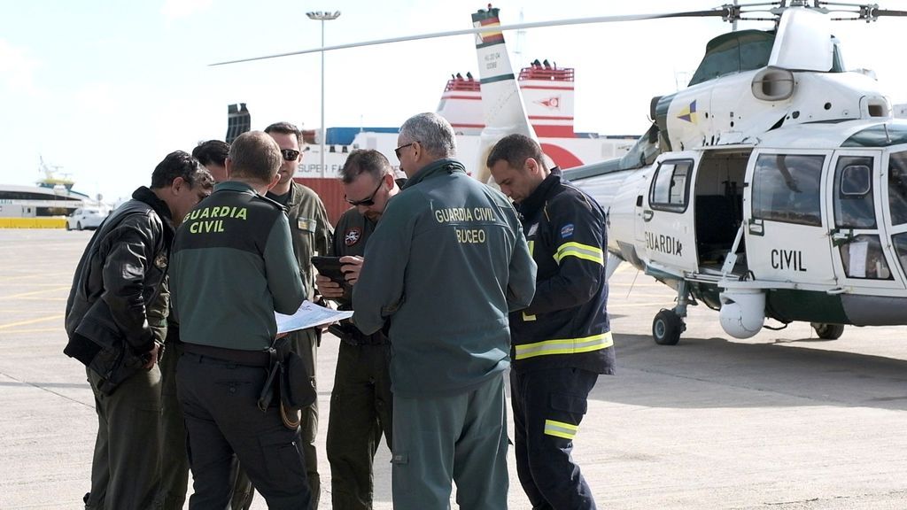 Fin a la polémica del helicóptero usado por Sánchez en Mallorca: no estaba previsto para las labores de búsqueda Fin a la polémica del helicóptero usado por Sánchez en Mallorca: no estaba previsto para las labores de búsqueda