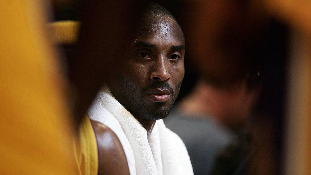 Kobe Bryant pierde la vida en un accidente de helicóptero Kobe Bryant pierde la vida en un accidente de helicóptero