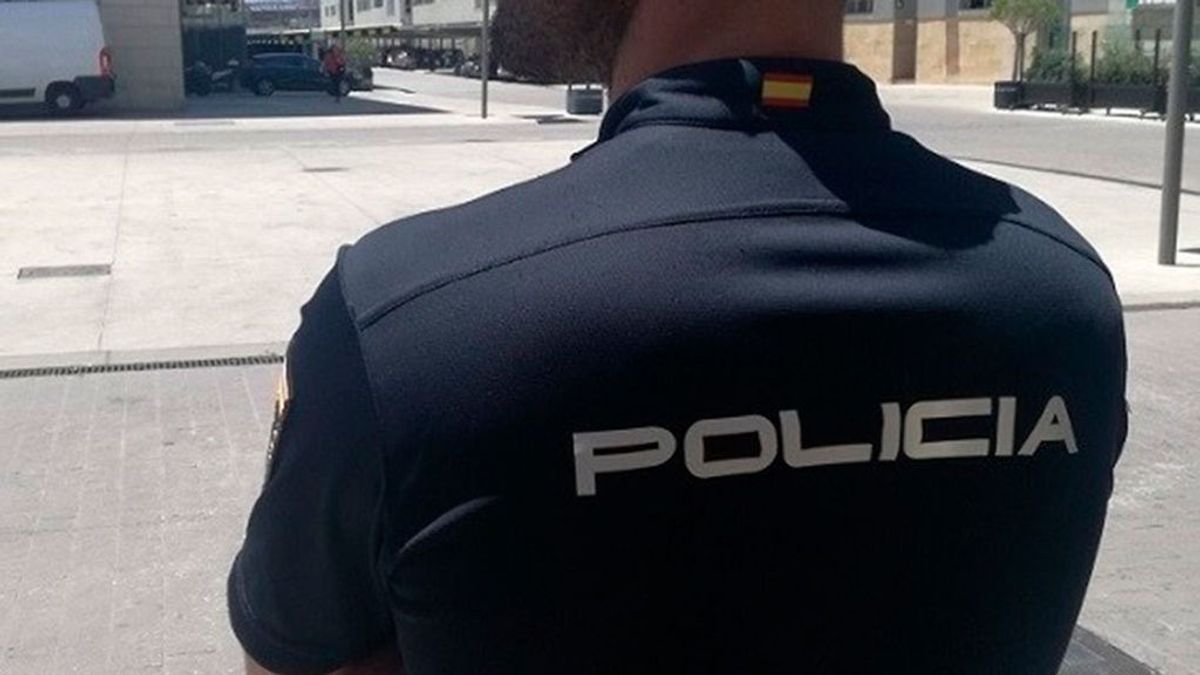 Detenida una mujer por abandonar a su hija recién nacida en un portal de Orihuela Detenida una mujer por abandonar a su hija recién nacida en un portal de Orihuela