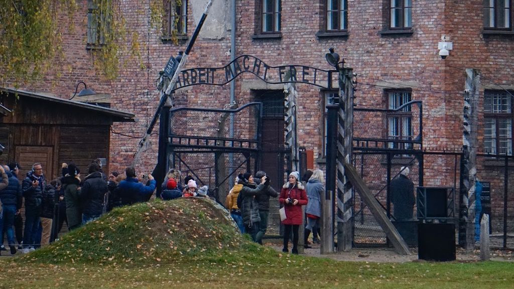 La puerta de Auschwitz I