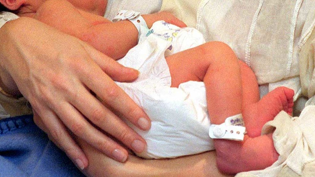 Bebé nacido de inseminación artificial