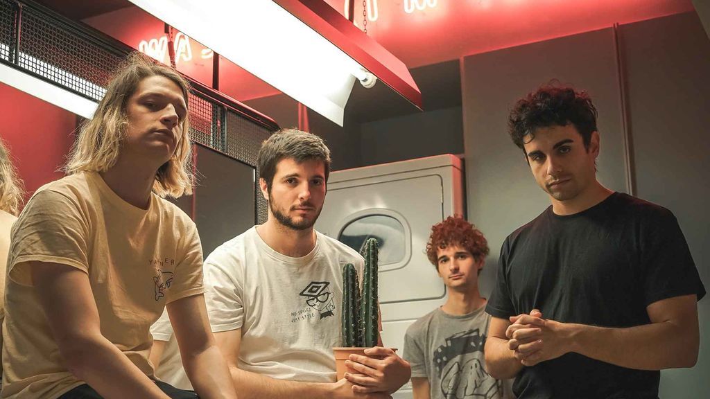Carolina Durante interrumpe su concierto para señalar al agresor de una joven y echarle de la sala Carolina Durante interrumpe su concierto para señalar al agresor de una joven y echarle de la sala