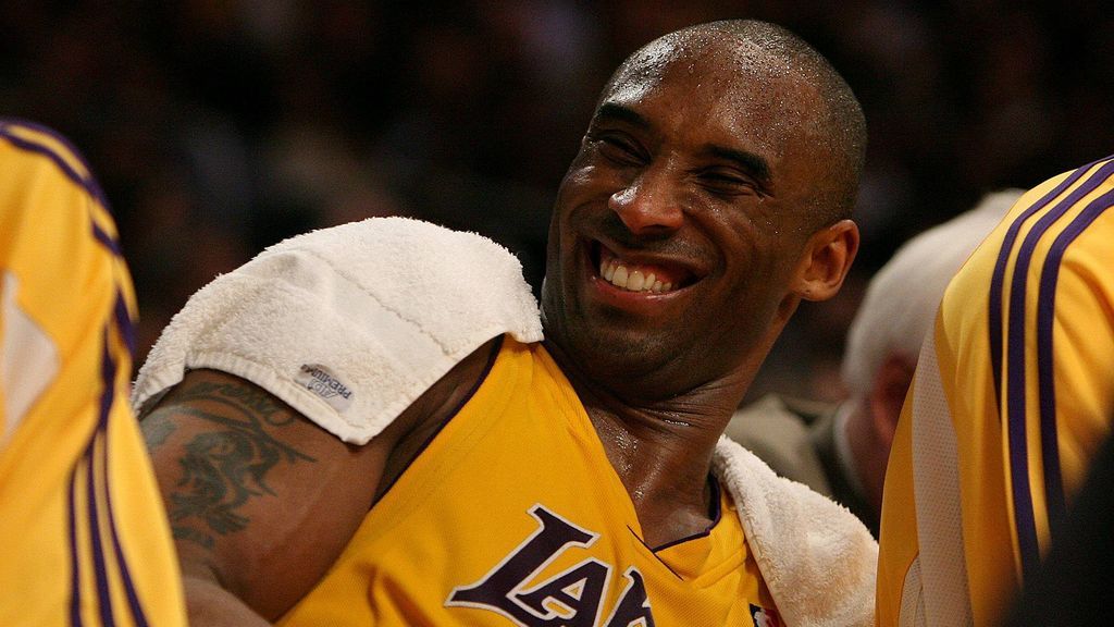 Las heroicidades de Kobe Bryant: de sus 81 puntos, a tirar con la izquierda durante un partido por una lesión