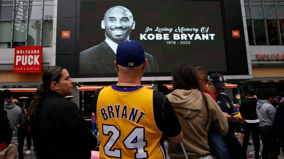 La jornada más triste de la NBA: pausas y aplausos para homenajear al 24 La jornada más triste de la NBA: pausas y aplausos para homenajear al 24