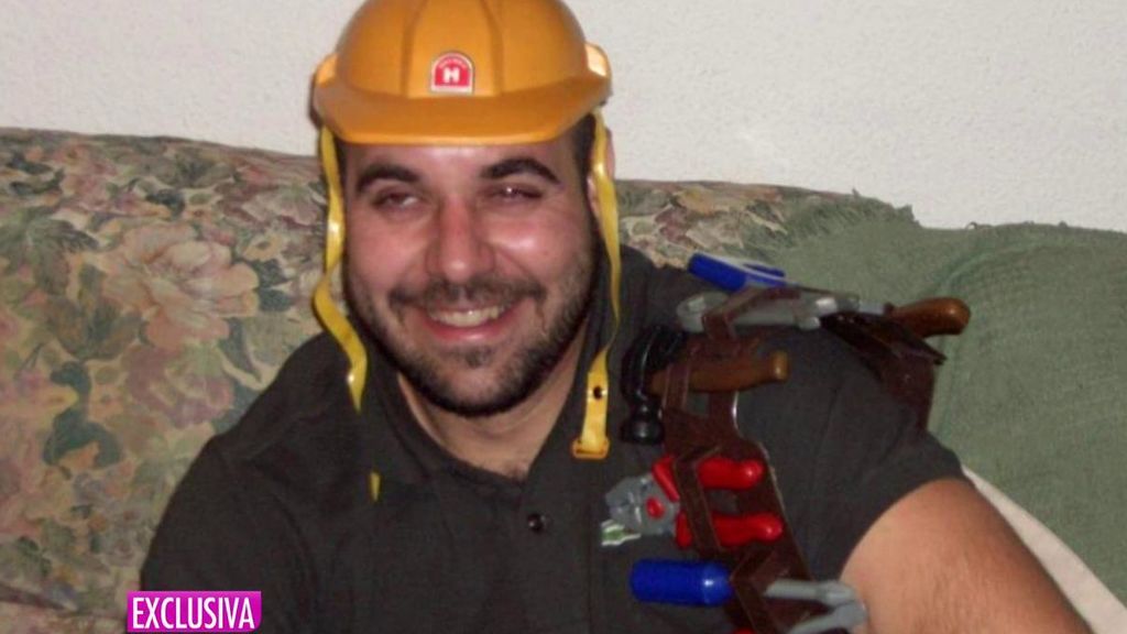 El bróker estafador y su circulo cercano, donde se encuentran muchas víctimas El bróker estafador y su circulo cercano, donde se encuentran muchas víctimas