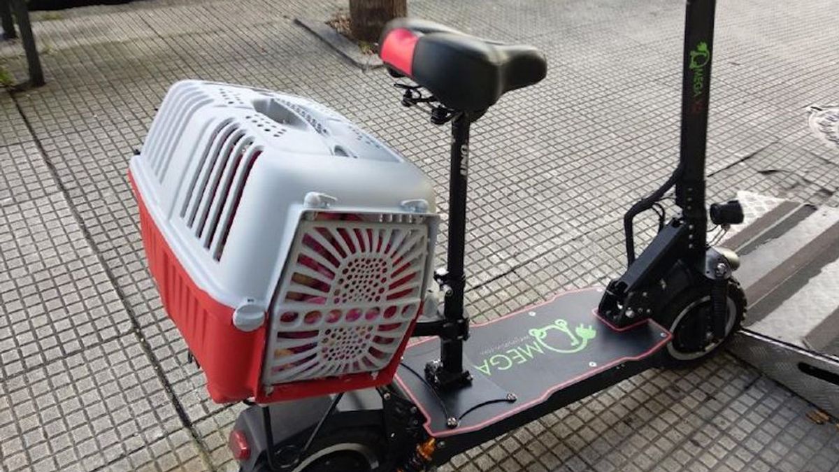 Interceptan un patinete trucado más veloz que el furgón de la Policía de Vigo Interceptan un patinete trucado más veloz que el furgón de la Policía de Vigo