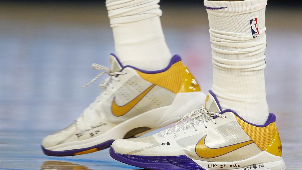 Todas las zapatillas con las que se ha homenajeado a Kobe Bryant en la NBA